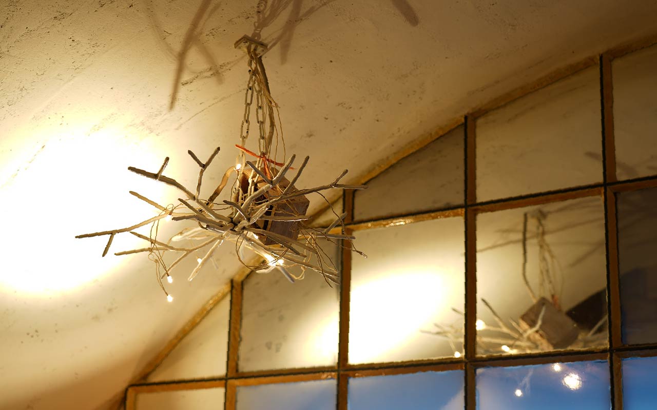 柔らかな明かりであたたかい雰囲気に。