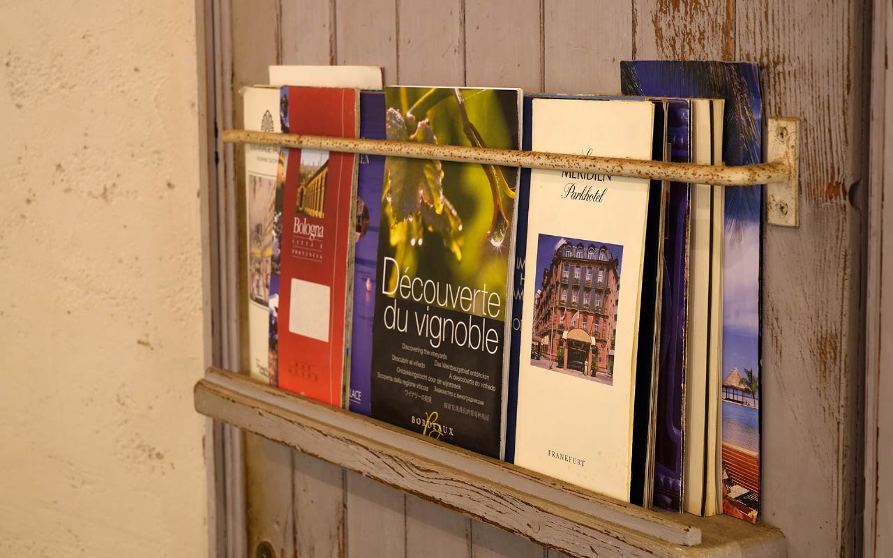 ご予約はWEB予約、お電話予約のどちらからでも承ります。